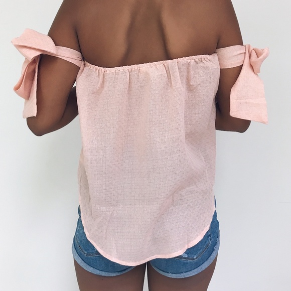 🆕 Peyton - Pastel Pink Blouse - Picture 2 of 3